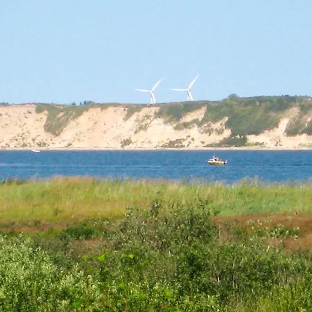 15 Person In Semesterbostad Højslev
