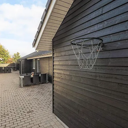5 Star In Højslev