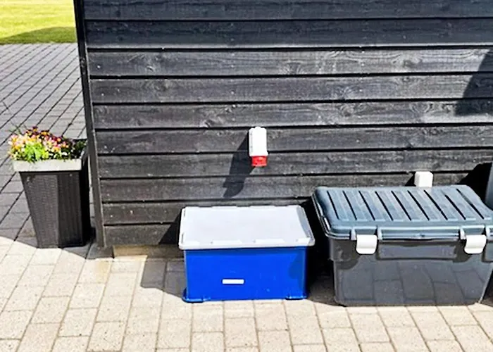 15 Person In * Højslev